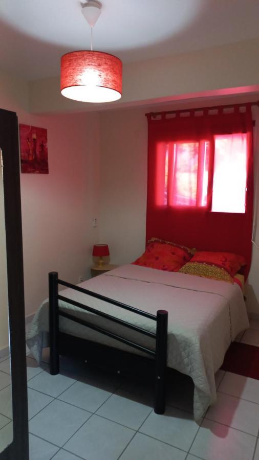 Charmant Petit T2 Dans Maison Vieux-Bourg Dış mekan fotoğraf