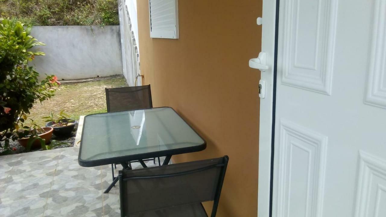 Charmant Petit T2 Dans Maison Vieux-Bourg Dış mekan fotoğraf